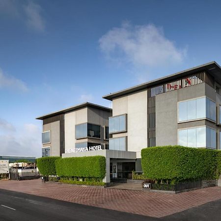 The Neemaya Kandla Exterior foto