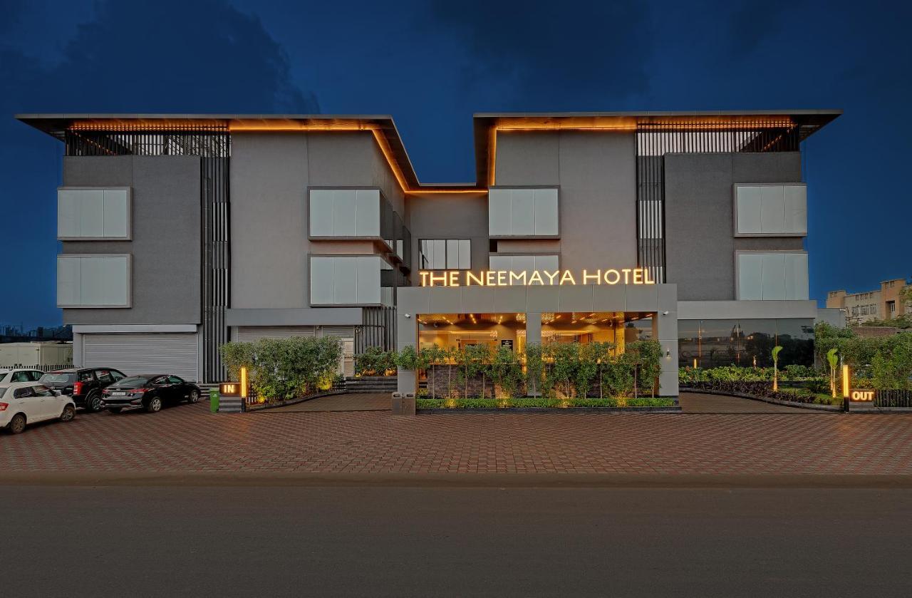 The Neemaya Kandla Exterior foto